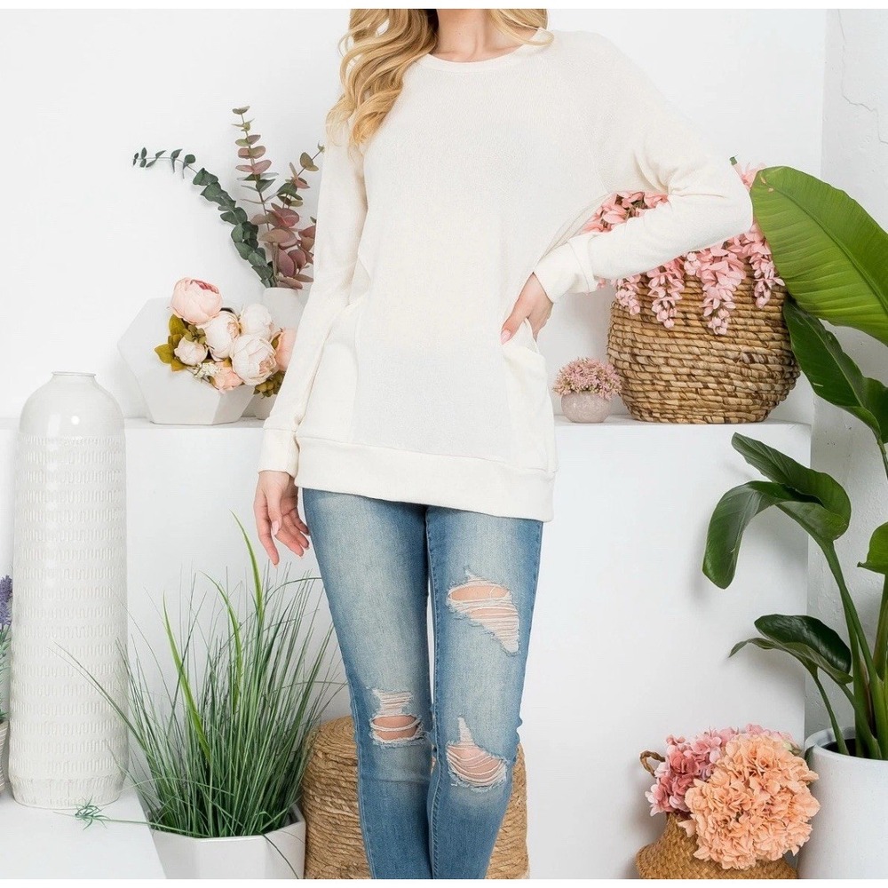 You & Me‎ Pullover Women M Cream Casual Tunic Pocket Cozy Soft